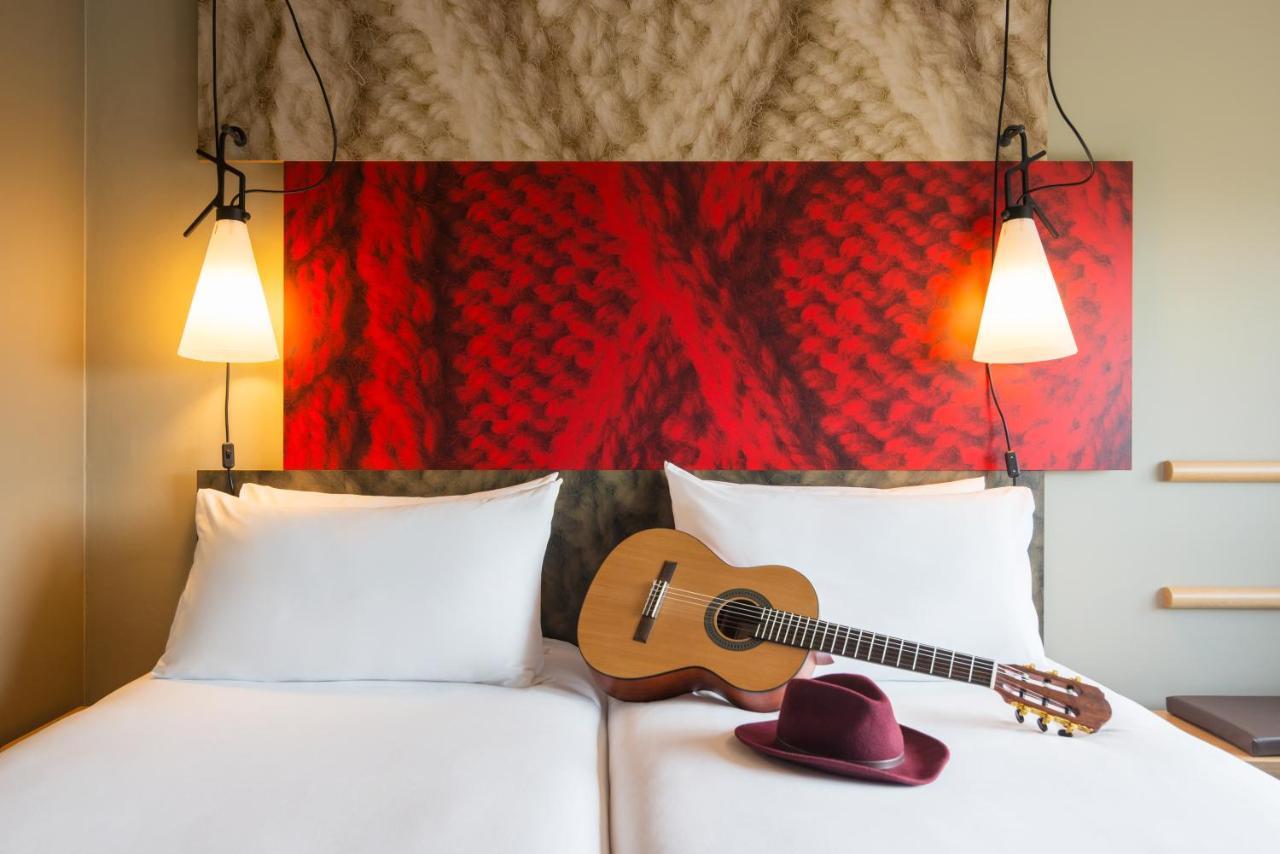 ไอบิส ปารีส เรย-มาลแมซง Hotel ภายนอก รูปภาพ